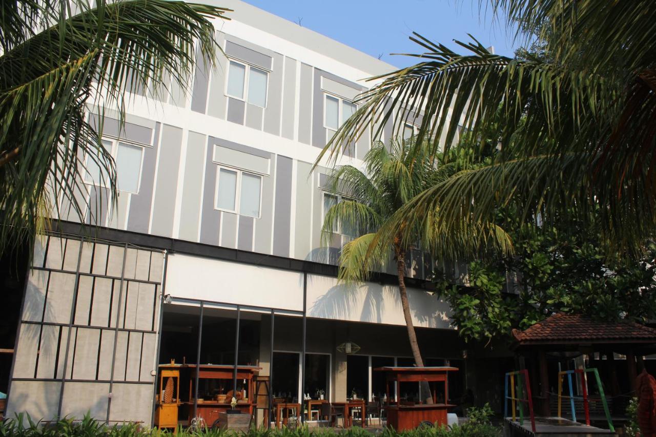 Greenotel Cilegon Esterno foto